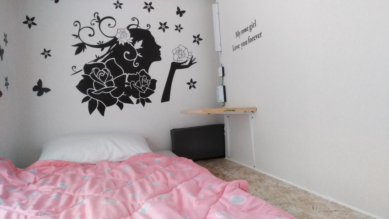 Ocean Capsule Guesthouse Gangneung Ngoại thất bức ảnh
